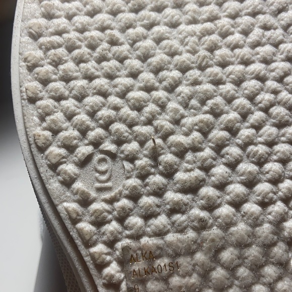Steve Madden Alka fleece sneakers white Sherpa 9 - Picture 11 of 16
